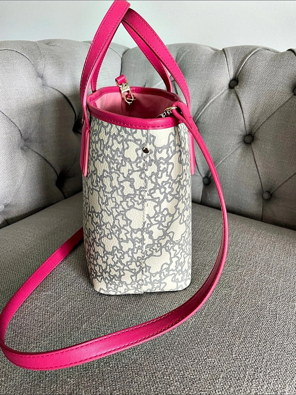 TOUS Patterned Tote Pink & White - Picture 4 of 11